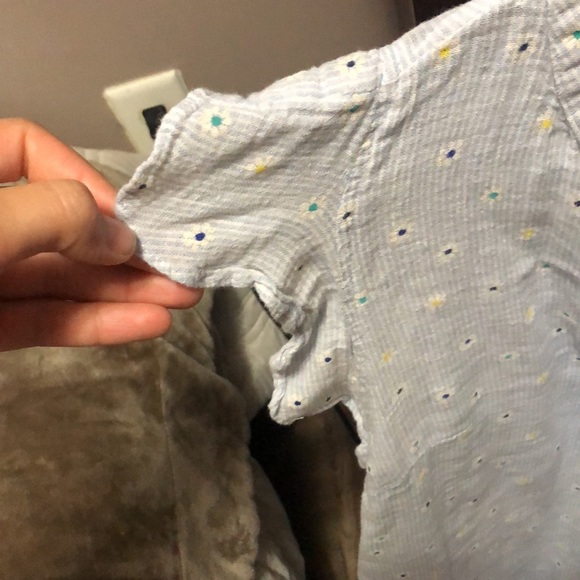 🪷 5/$10 🪷 Old Navy - Beautiful summer top - Picture 4 of 5